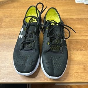 Under Armour black speedform size 11 US